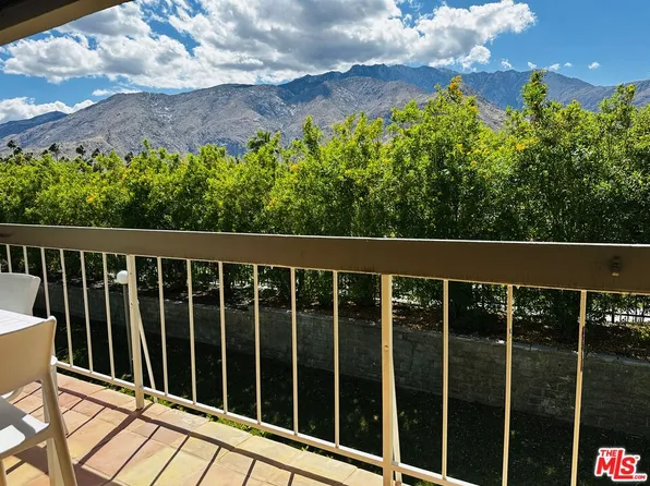 325 E Via Escuela Unit 322, Palm Springs, CA 92262