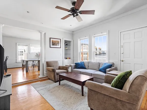 614 E 3rd St #3, South Boston, MA 02127