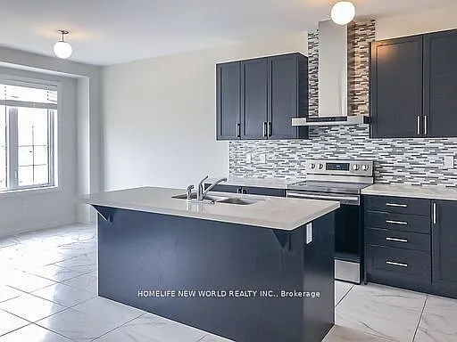 77 Brookfam St — Photo 11