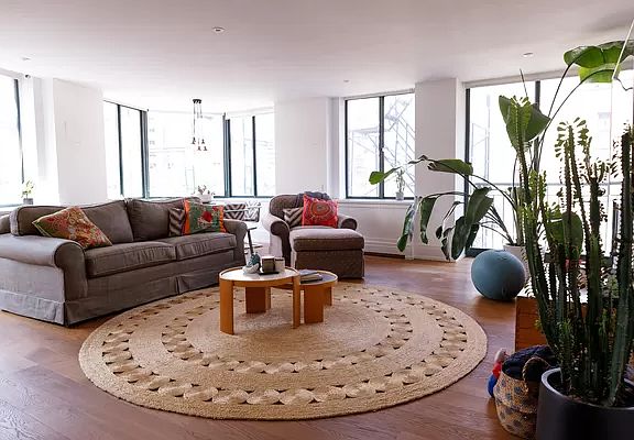 5th image of 311 Greenwich St APT 5D