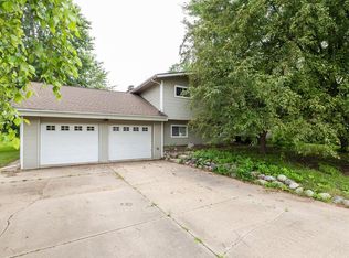 W8227 Sternford St, Holmen, WI 54636