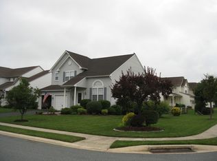 1 Iris Cir, Bear, DE 19701