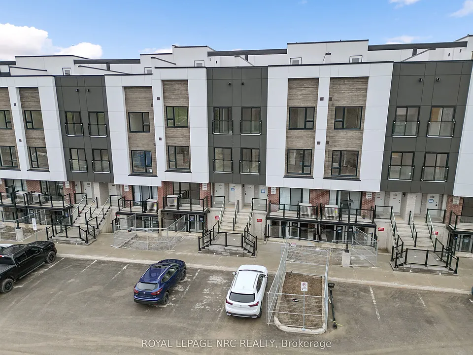 16 Melbourne Ave #312B