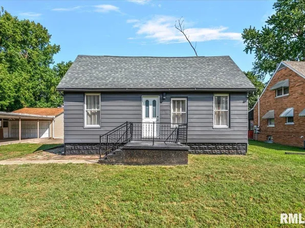 2365 E Converse Ave, Grandview, IL 62702