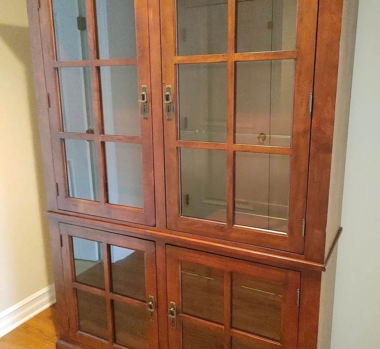 2 bed, 2700 sqft, $4,200 — Photo 4