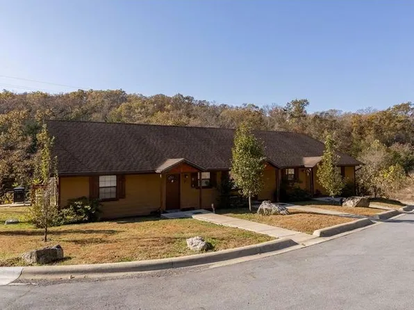 1133 Acacia Club Rd #6, Hollister, MO 65672