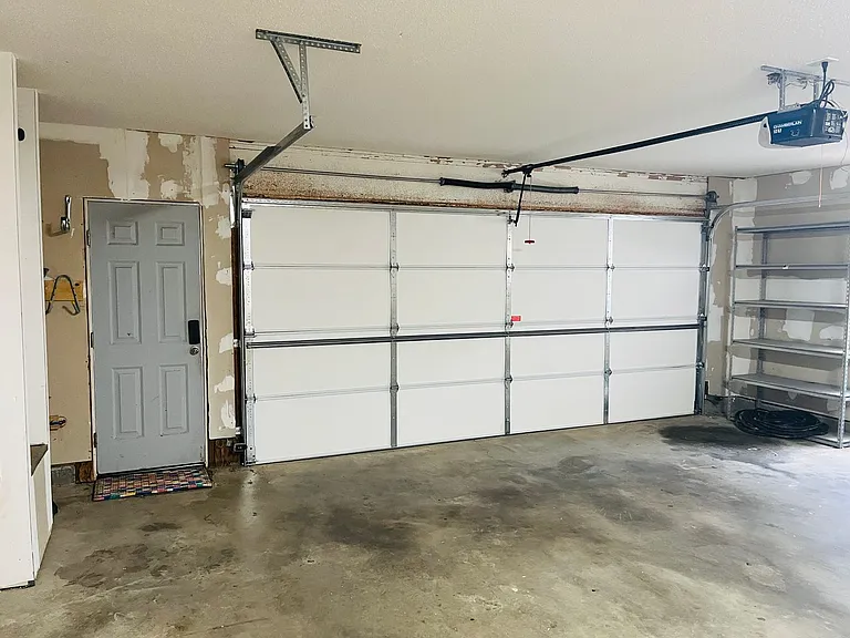 145 Riverside Dr — Photo 39