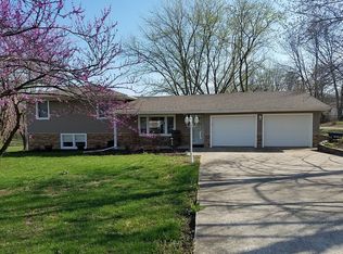 3016 McVey Rd, Sedalia, MO 65301
