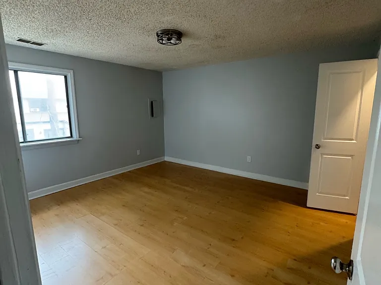 2714 Evergreen Ct — Photo 14