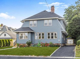 12 Risley Pl, New Rochelle, NY 10801