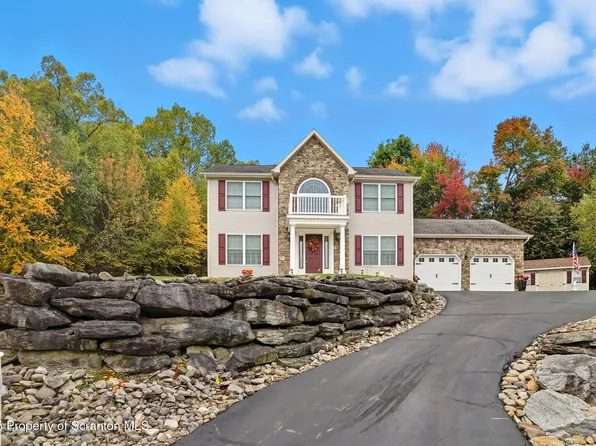 100 Ryan Dr, Moosic, PA 18507