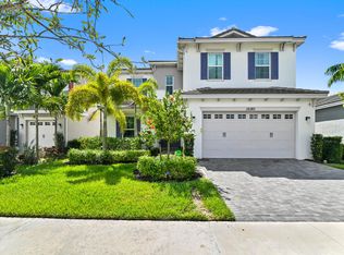 15180 Goldfinch Cir, Loxahatchee, FL 33470