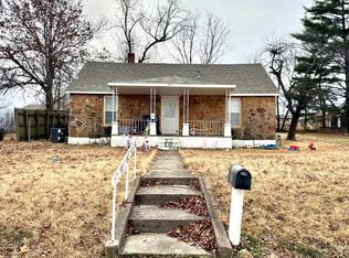 515 Morrow St, Neosho, MO 64850
