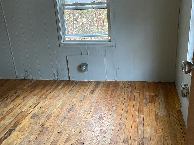 566 Western Ave #7 — Photo 3