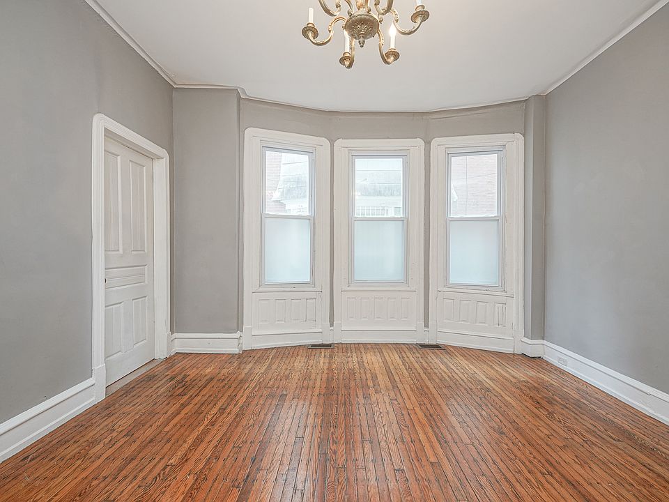 Living Room / Dining Room