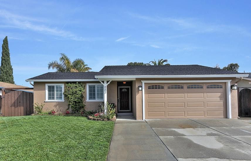 1st image of 883 Furlong Dr