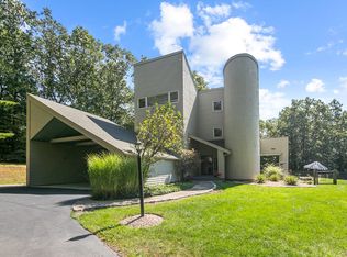 57 Mountain Estates Dr, Avon, CT 06001