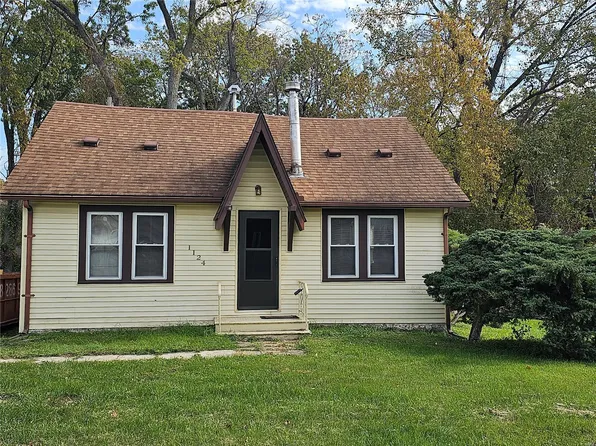 1124 Hollywood Heights Rd, Caseyville, IL 62232