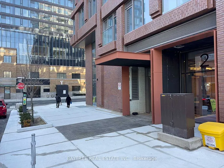2 Augusta Ave #908 — Photo 25