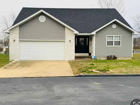 700 Robin Road Road, Mountain Grove, MO 65711