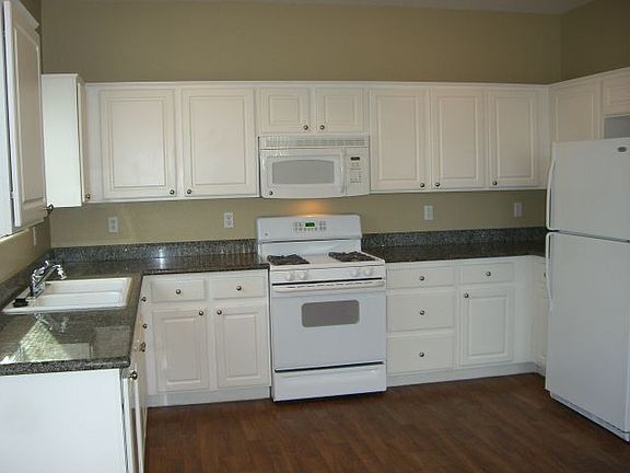 4th image of 6677 Pendle Priory Ave