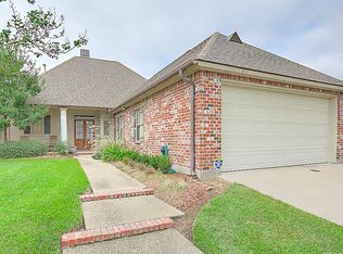 10624 Shoreline Dr, Baton Rouge, LA 70809