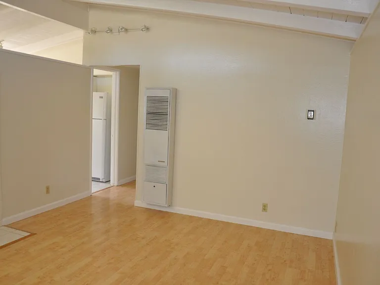 1218 Sandia Ave — Photo 9