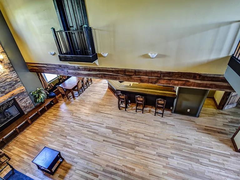 1341 E Ivyglen St — Photo 35