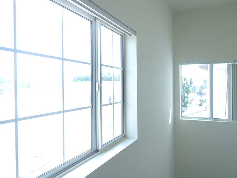 4426 Prospect Ave — Photo 18