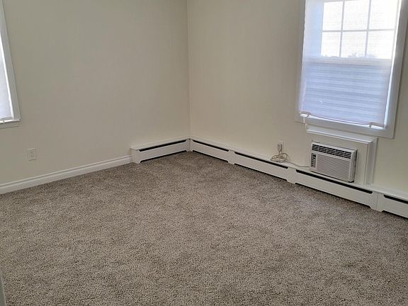 4th image of 54D Stonehurst Blvd #54D