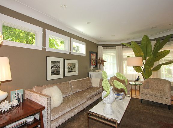 5th image of 600 Clarence Ave
