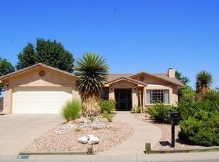 901 Bunker Rd SE, Rio Rancho, NM 87124