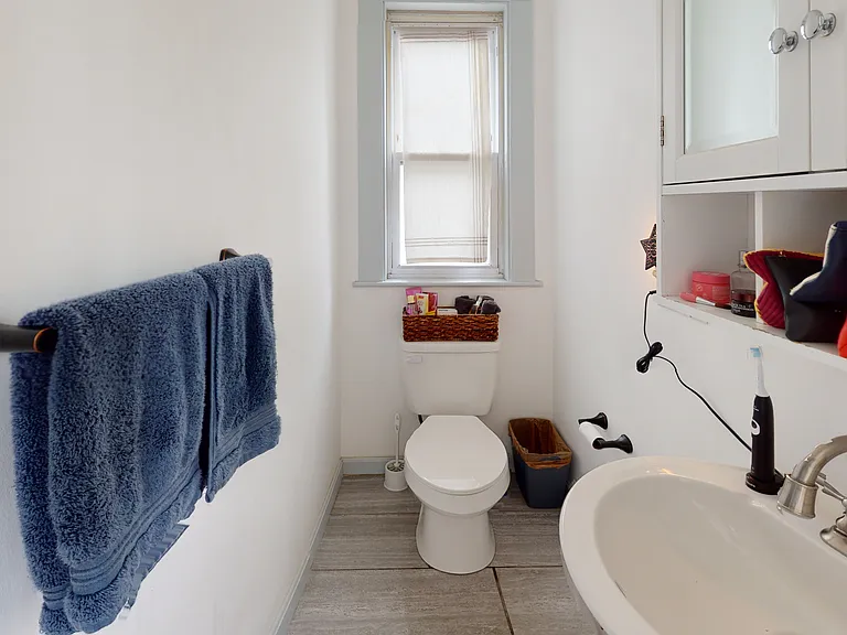 7-9 Dexter St — Photo 18