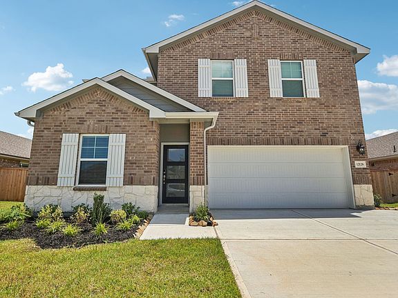 The Winedale floorplan in Heights of Barbers Hill of Mont Belvieu, TX.