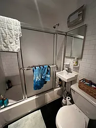 Rented by Salon Realty Corp