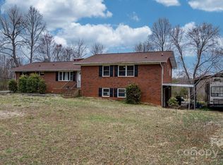 9257 Mull Rd, Vale, NC 28168