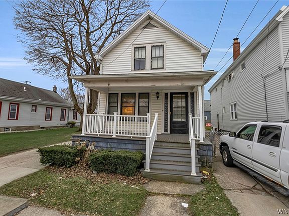 2nd image of 353 Ludington St