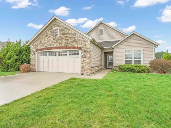 3619 Woods Edge Way, De Pere, WI 54115