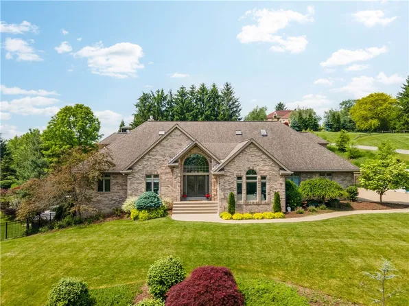 323 Snowberry Cir, Venetia, PA 15367