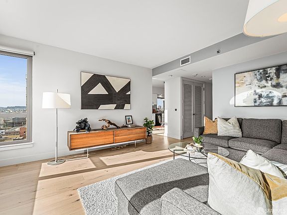 3rd image of 219 Brannan St Unit 16K