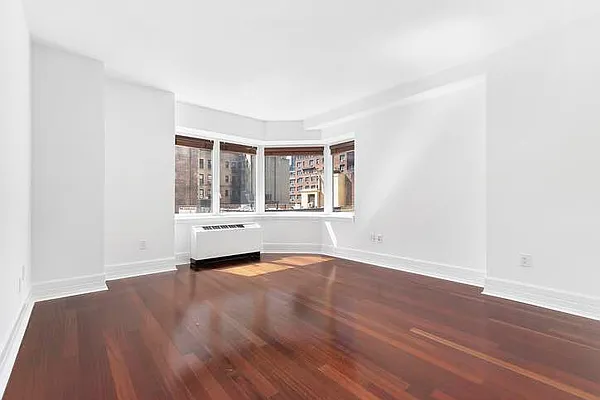 Rented by Compass | media 16