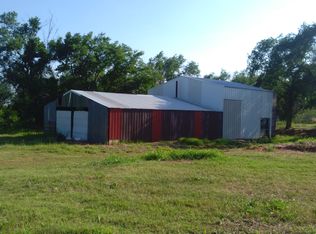 216 W 9th St, Custer City, OK 73639