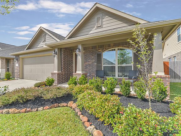 2nd image of 3827 Cactus Field Ln