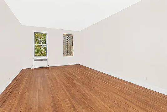 3rd image of 3875 Waldo Ave APT 8L