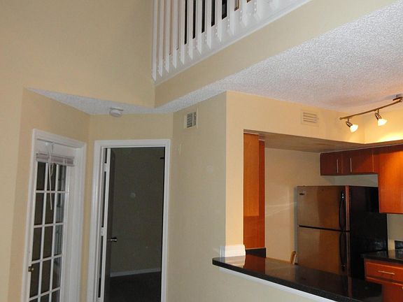 3rd image of 425 Fountainhead Cir Unit 202