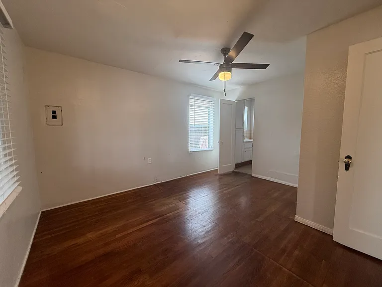 8314 Golden Ave #A — Photo 21