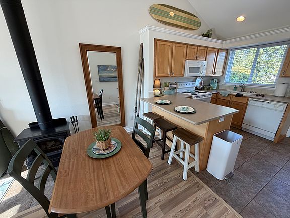 3rd image of 7572 Birch Bay Dr #7