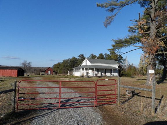 2nd image of 3671 Country Club Dr