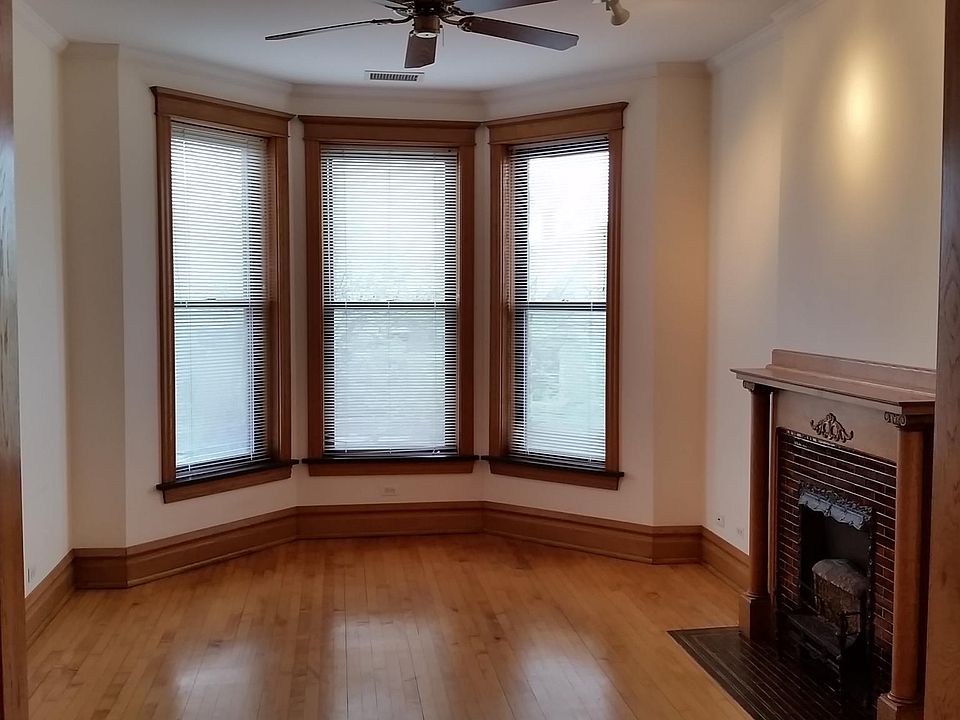 1st image of 3756 N Damen Ave #3