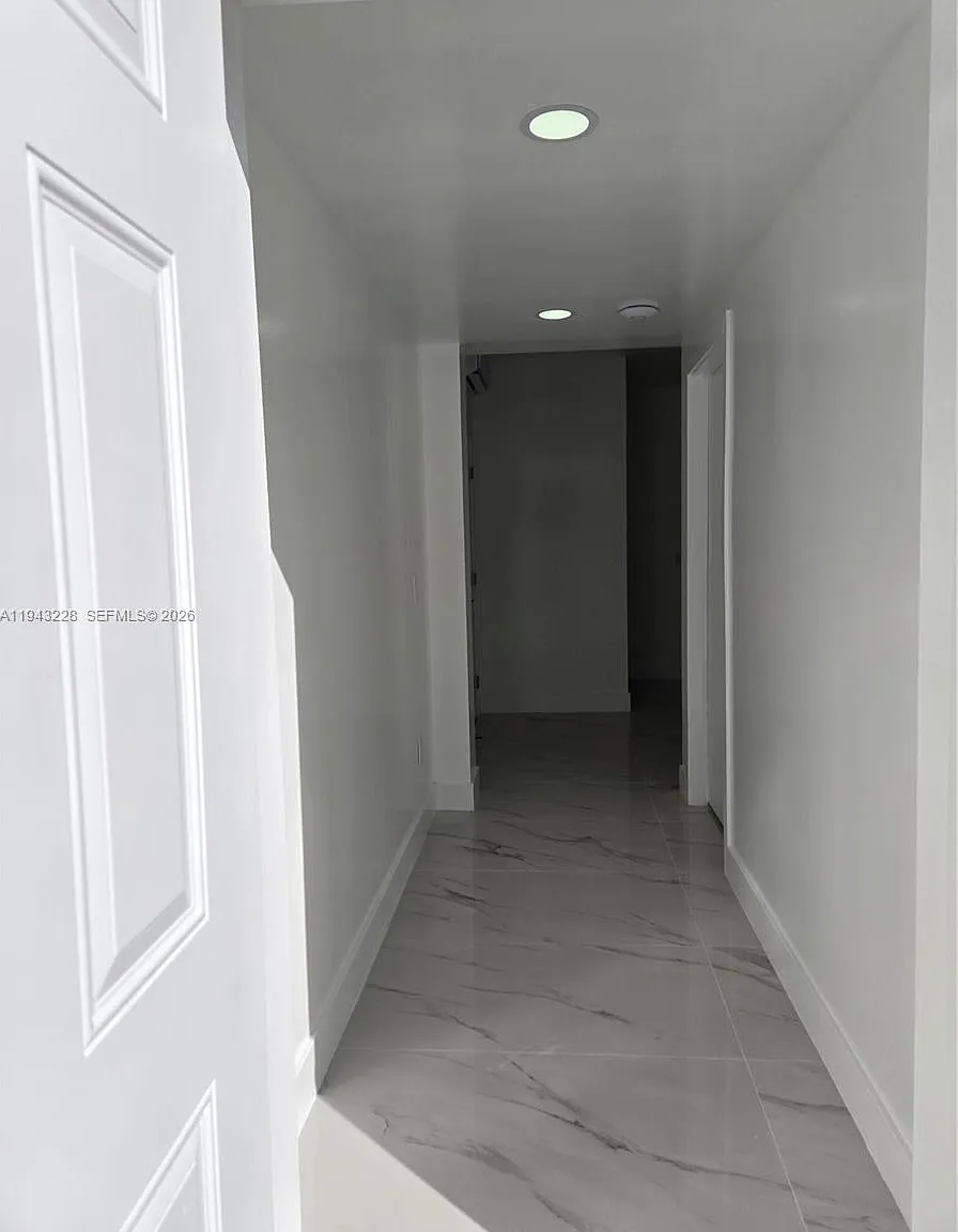 Poincianna Manor Sec 4 — Photo 2
